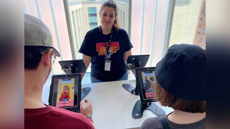 Игра Heroes Bible Trivia Game представлена в Музее Библии